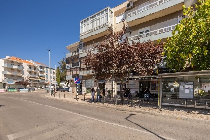 Apartamento T3 à venda na Rua Infante Dom Augusto