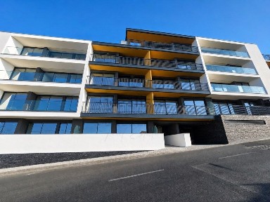 Apartamento T1 à venda na Estrada Comandante Camacho de Freitas