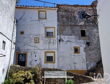 Moradia em banda à venda em Santiago Maior