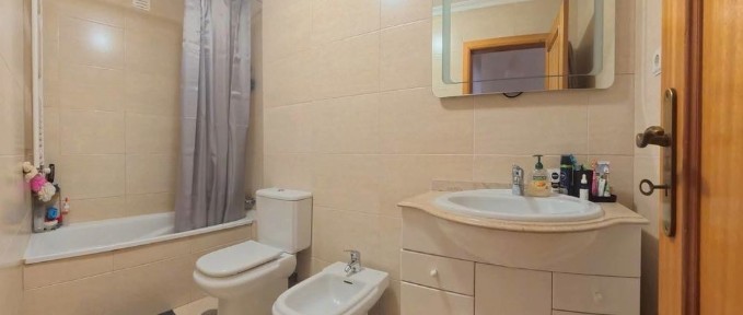 Apartamento T3 com Garagem Fechada e Vista Desafogada - Forjães