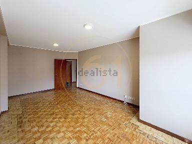 Arrendamento de apartamento T2 em Pedrouços