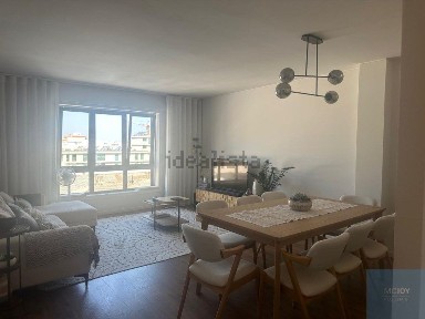 Arrendamento de apartamento T2 na Avenida Comendador Ferreira de Matos, 553