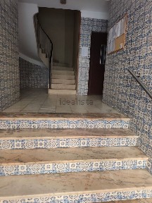 Arrendamento de apartamento T1 na Rua Aires de Ornelas