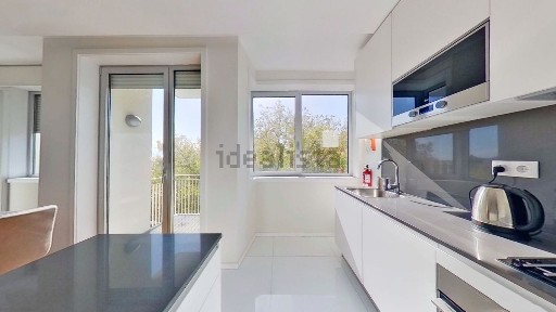 Arrendamento de apartamento T1 na Rua de Júlio Dinis