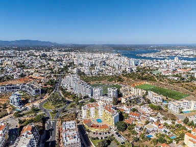 Apartamento T1 à venda na Rua Dom Afonso V