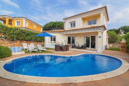 Quarteira, Vilamoura, Bairro Hilton - Rua do Brasil, Rua da Bolívia, 11