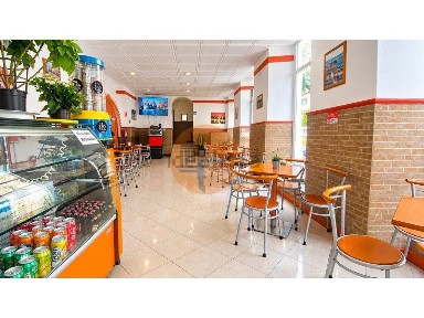 Espaço comercial à venda na Baixa
