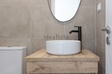 Apartamento T2 à venda na Praceta Tomás da Anunciação s/n