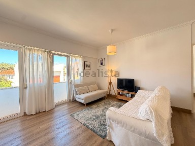 Apartamento T1 à venda na Rua João da Silva, 183