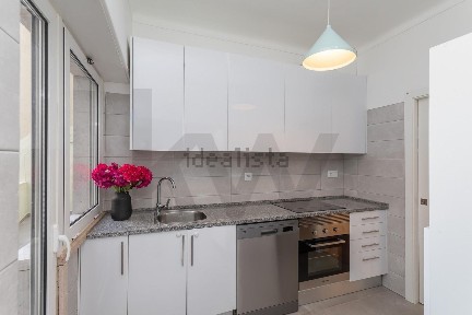 Apartamento T3 à venda na Avenida António Enes s/n
