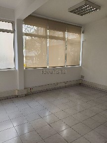 Apartamento T2 à venda na Avenida Infante Santo, 343