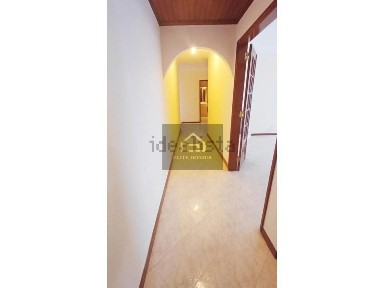 Apartamento T3 à venda na Rua Cidade de Faro, 1