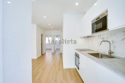 Apartamento T2 à venda na Rua José Duarte Pedroso, 7