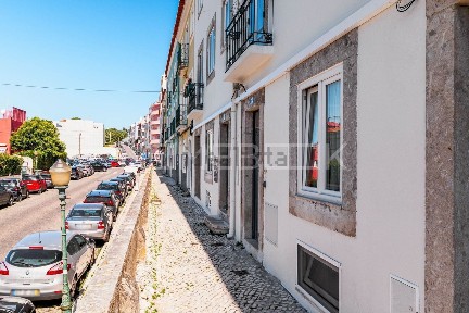 Apartamento T1 à venda no Alto de Santo Amaro