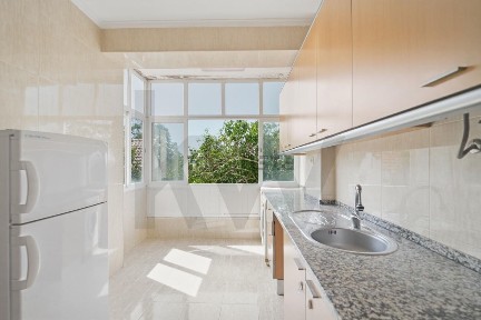 Apartamento T2 à venda na Quinta de Santo António, 17