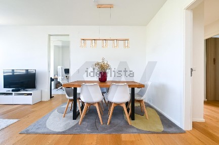 Apartamento T3 à venda na Rua Pedro Nunes, 24