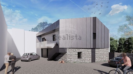 Apartamento T3 à venda na Rua da Associação