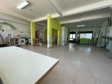 Arrendamento de espaço comercial na Linda-a-Velha