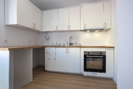 Arrendamento de duplex na Rua Batalha do Viso, 209