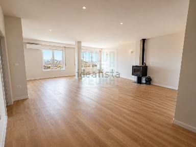 Apartamento T4 à venda na Rua do Bonfim, 561