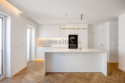 Apartamento T3 à venda na Avenida da Boavista
