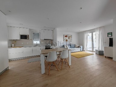 Arrendamento de apartamento T2 na Rua da Biquinha s/n
