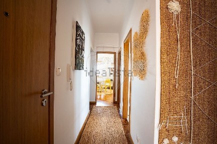 Apartamento T3 à venda na Rua António Jardim