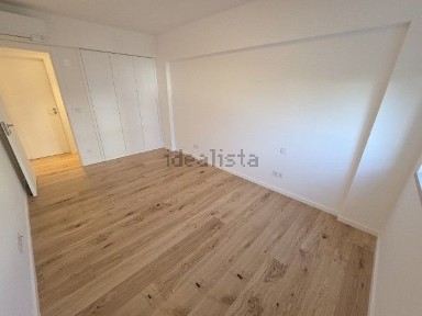 Arrendamento de apartamento T3 em Telheiras