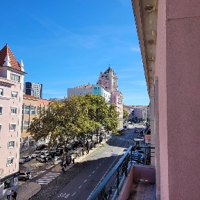 Arrendamento de apartamento T4 na Avenida Padre Manuel da Nóbrega