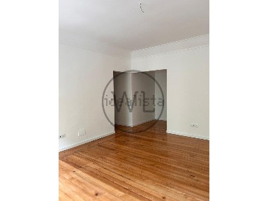 Arrendamento de apartamento T2 na Av. da Liberdade - Marquês de Pombal