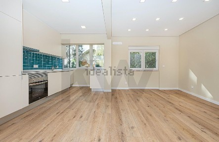 Arrendamento de apartamento T2 na Rua do Viveiro, 225