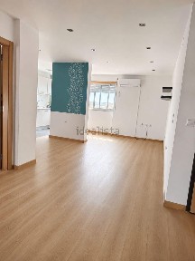 Apartamento T3 à venda em Santo António da Charneca