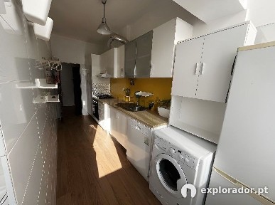 Apartamento T1 à venda na Rua Miguel Bombarda s/n