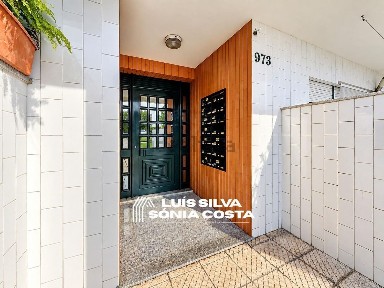 Apartamento T2 à venda na Rua São José, 973