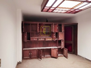 Arrendamento de espaço comercial na Zona Histórica - Beira-Mar