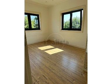 Arrendamento de apartamento T3 na Serralves