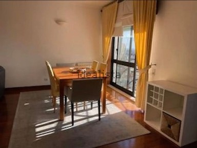 Arrendamento de apartamento T3 na Rua de 9 de Julho, 40