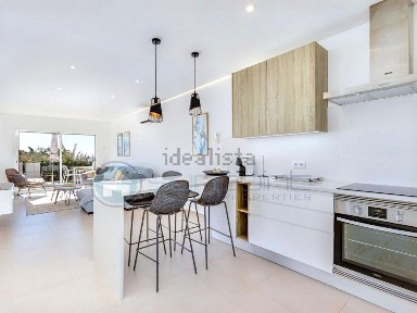 Apartamento T2 à venda na Rua do Poço