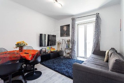 Apartamento T3 à venda na Rua Carlos Amaro de Matos