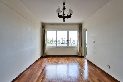Apartamento T2 à venda na Rua Marcela Pires Messias