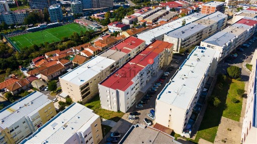 Apartamento T2 à venda na Rua Conde de Aurora
