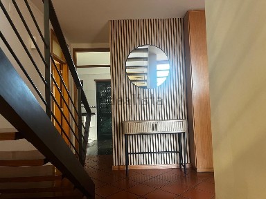 Arrendamento de moradia em banda na Rua Ana da Fonte