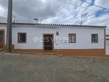 Moradia em banda à venda em Panoias e Conceição