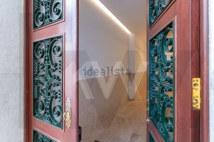 Arrendamento de apartamento T2 na Praça Francisco Sá Carneiro, 13