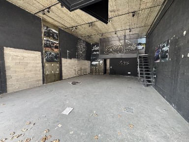 Espaço comercial à venda no Passeio dos Cruzados