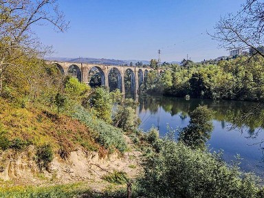 Quinta à venda em Santo Isidoro e Livração
