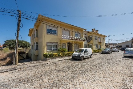 Duplex à venda em Labruge