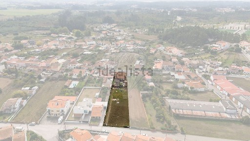 Moradia independente à venda na Rua Doutor Lourenço Peixinho