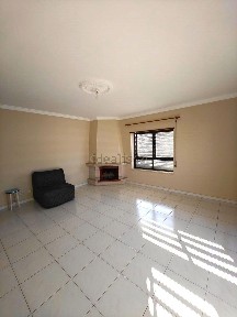 Apartamento T2 à venda na Rua Tenente Santana Lopes, 9
