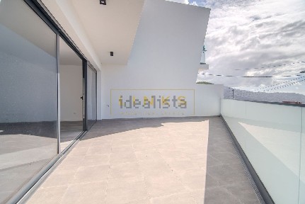 Casa ou moradia à venda em Santo António